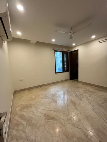 Room in 3 BHK Builder Floor at Saket – for Rent