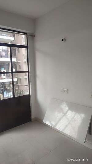 Room in 1 BHK Apartment at Signature Global Synera, Sector 81 – for Sale