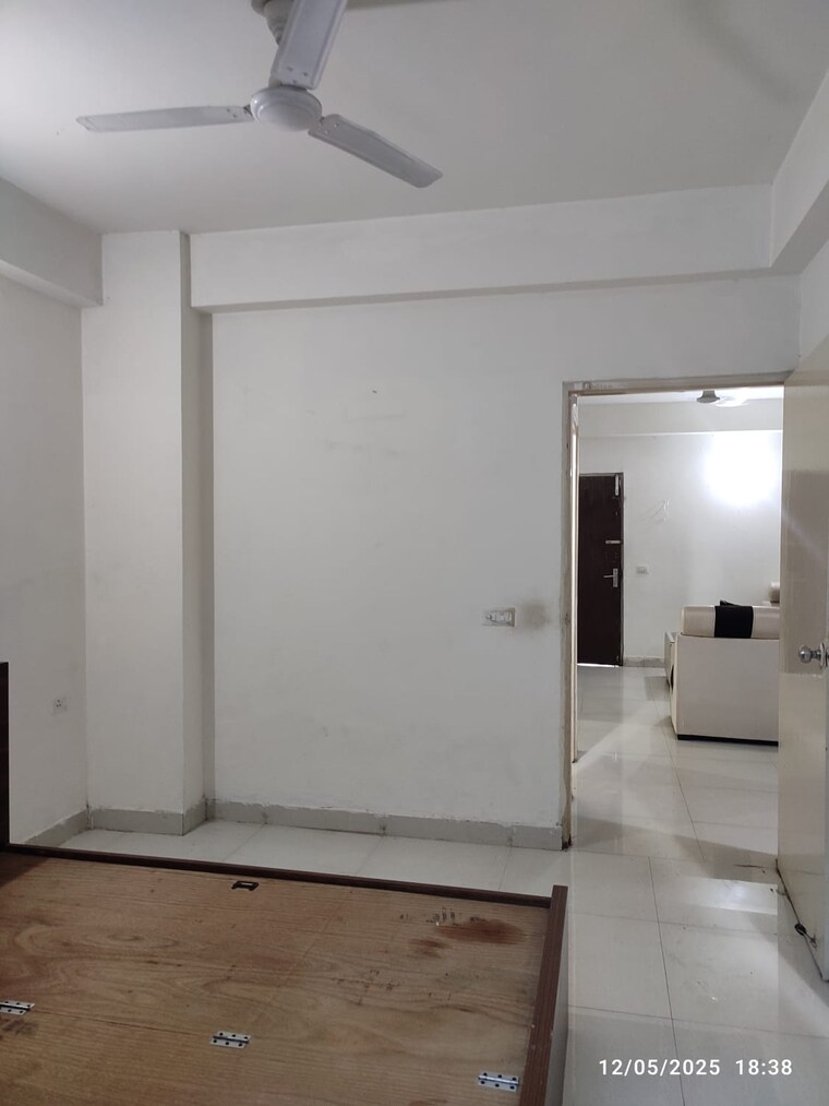 Room, rof-ananda 2.5 Bedroom 725 Sq.Ft. Apartment In Sector 95 Gurgaon 8709348