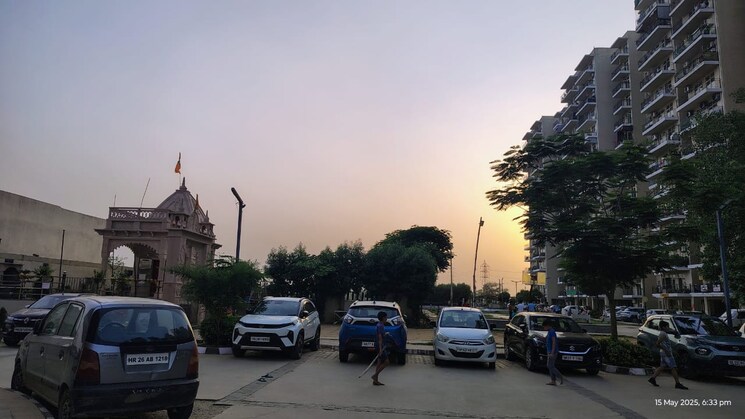  Parking, rof-ananda 2.5 Bedroom 725 Sq.Ft. Apartment In Sector 95 Gurgaon 8709348