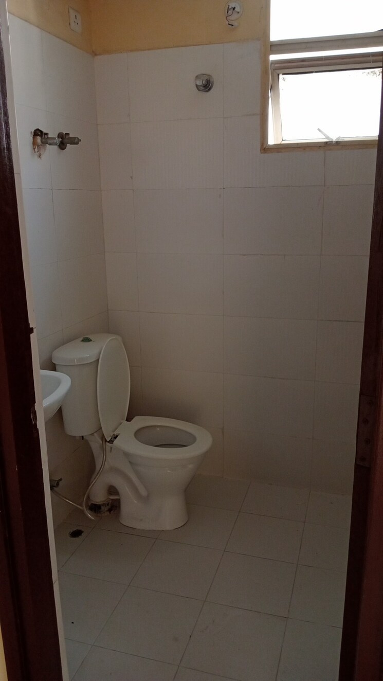 Bathroom, lakshya-avenue 3 Bedroom 1127 Sq.Ft. Apartment In Aurangabad Khalsa Lucknow 8709422