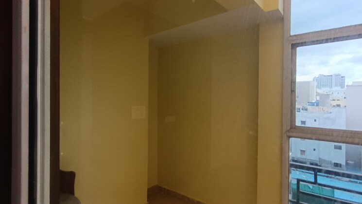 Room, six-seasons 4 Bedroom 4000 Sq.Ft. Apartment In Gachibowli Hyderabad 8709478