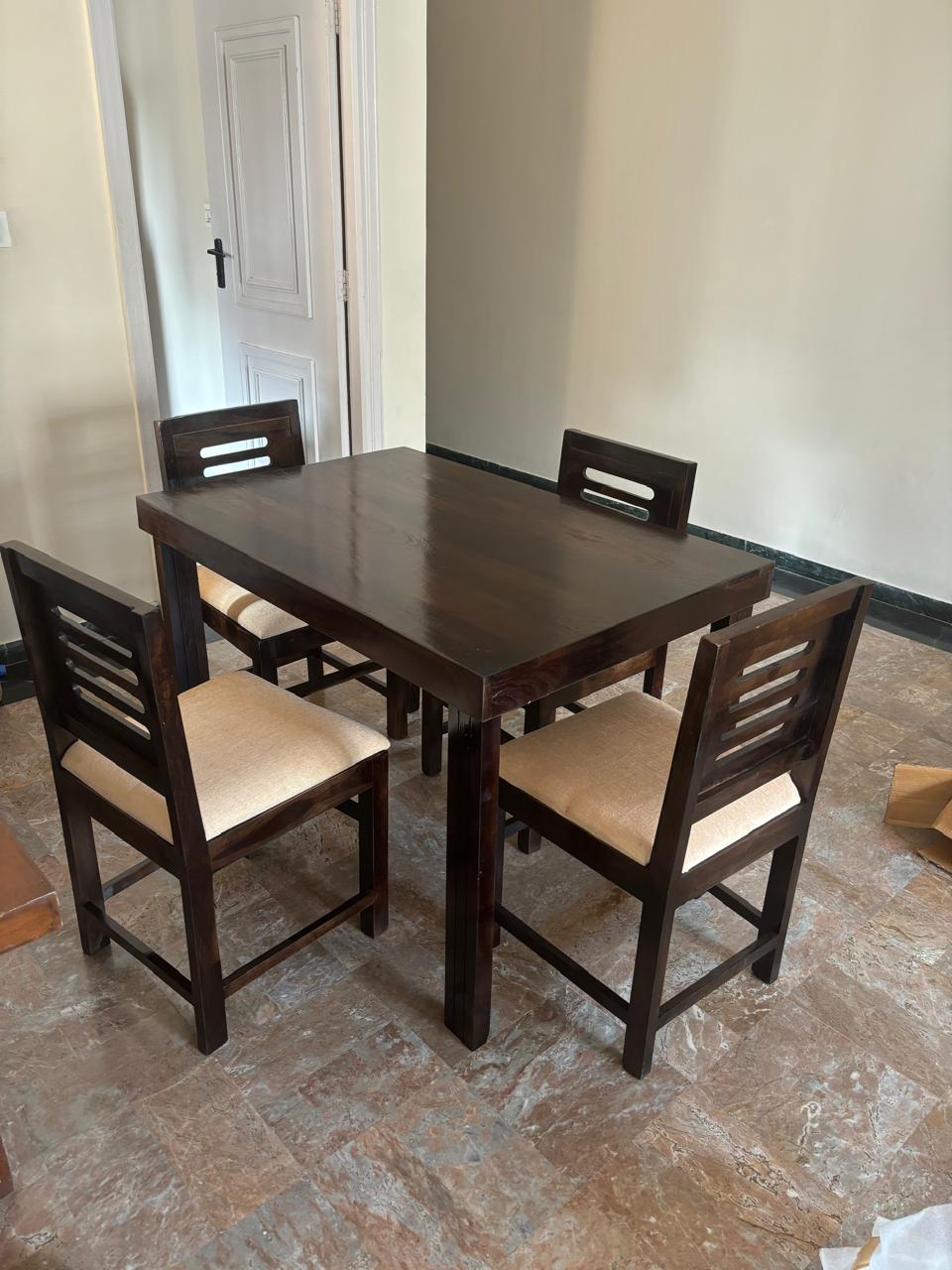 2 BHK + Pooja Room Apartment For Rent in hiranandani Complex