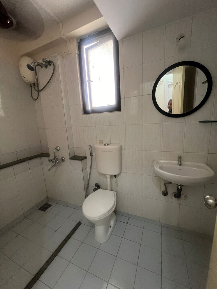Bathroom, hiranandani-complex 2 Bedroom 1200 Sq.Ft. Apartment In Kharghar Navi Mumbai 8709493