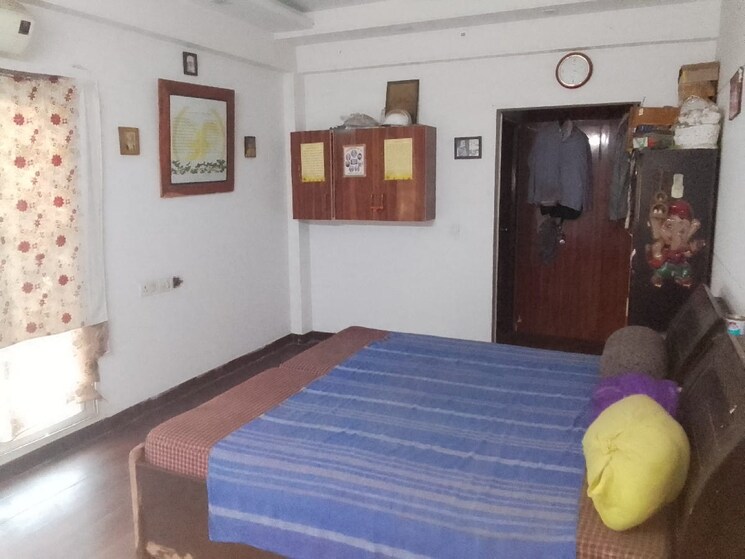 Bedroom, paras-tierea 3.5 Bedroom 1565 Sq.Ft. Apartment In Sector 137 Noida 8709450