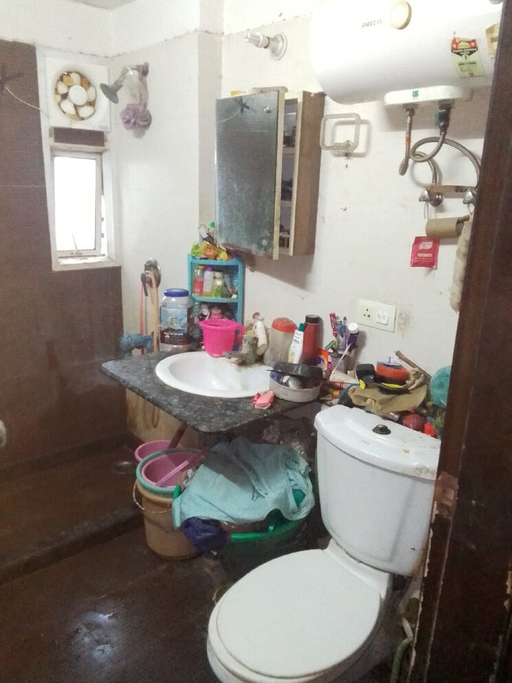 Team Area, paras-tierea 3.5 Bedroom 1565 Sq.Ft. Apartment In Sector 137 Noida 8709450