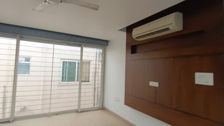 Room, six-seasons 4 Bedroom 4000 Sq.Ft. Apartment In Gachibowli Hyderabad 8709515
