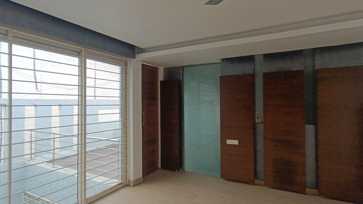 Room, six-seasons 4 Bedroom 4000 Sq.Ft. Apartment In Gachibowli Hyderabad 8709515