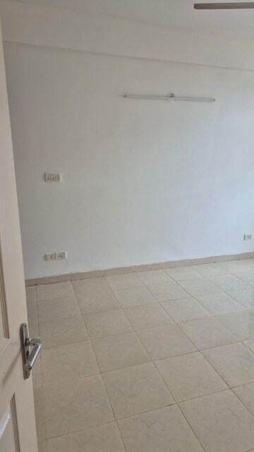 Room in 2 BHK Independent House at ARV Park, Sector 63 – for Rent