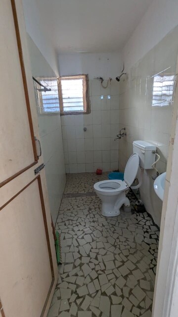 Bathroom in 1 BHK Apartment at Arpora – for Rent