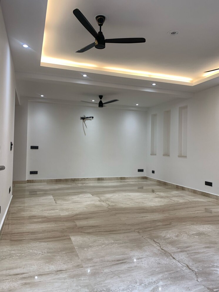 Room, malviya nagar 4 Bedroom 2700 Sq.Ft. Builder Floor In Malviya Nagar Delhi 8709735