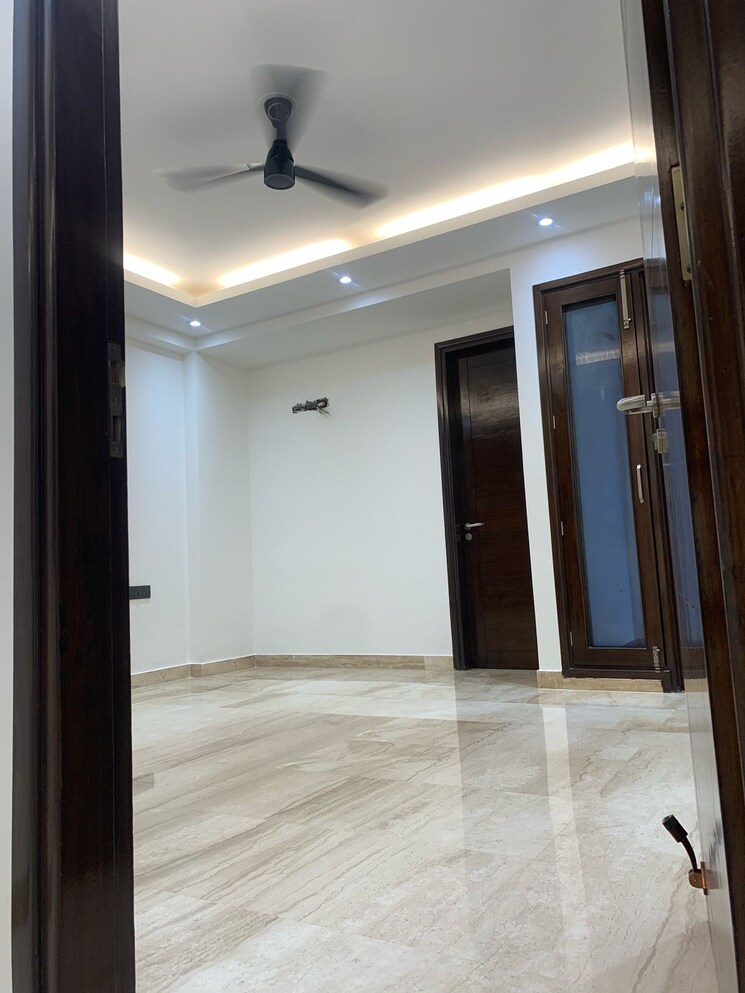 Room, malviya nagar 4 Bedroom 2700 Sq.Ft. Builder Floor In Malviya Nagar Delhi 8709735