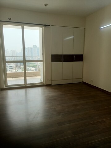 Room in 4 BHK Apartment at The 3C Lotus Panache, Sector 110 – for Sale