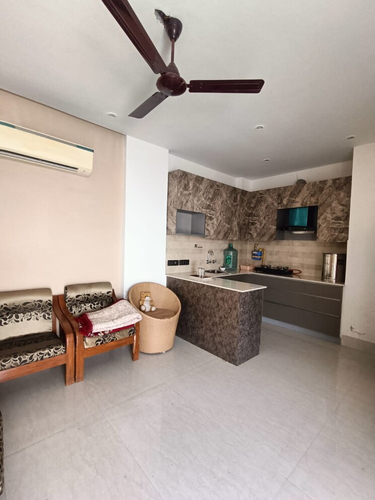 Living Room, saket 1 Bedroom 200 Sq.Yd. Builder Floor In Saket Delhi 8709761