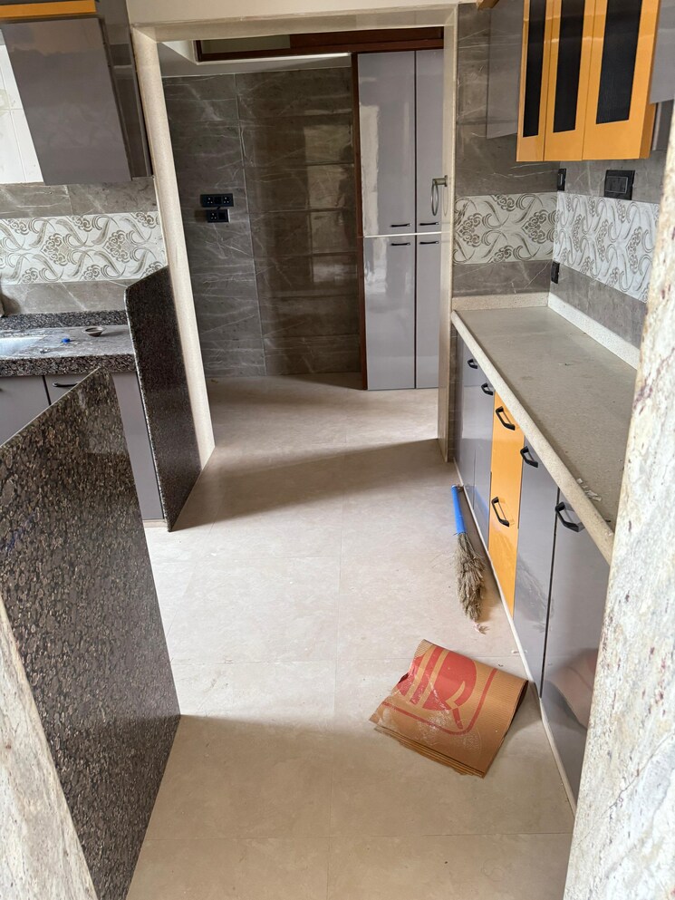 Balcony, chaitanya-tower 3 Bedroom 1350 Sq.Ft. Apartment In Prabhadevi Mumbai 8709830