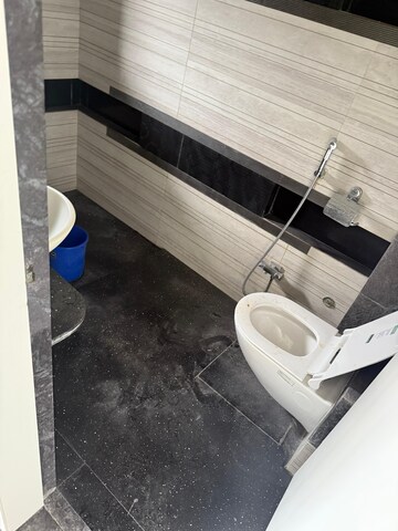 Team Area in 3 BHK Apartment at Chaitanya Tower, Prabhadevi – for Rent