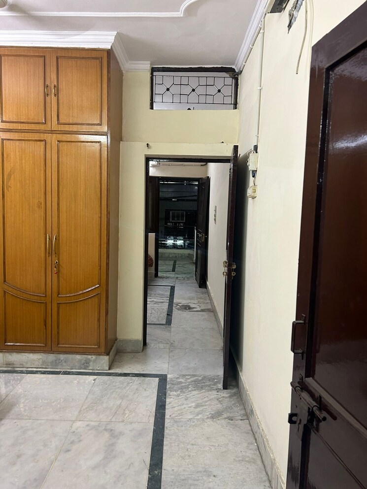 undefined, asha park 2.5 Bedroom 900 Sq.Ft. Builder Floor In Asha Park Delhi 8709888