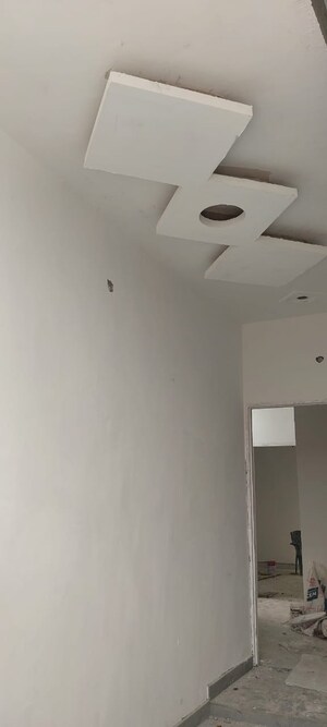 Room in 3 BHK Independent House at Mega Capital Tower, Kursi Road – for Sale