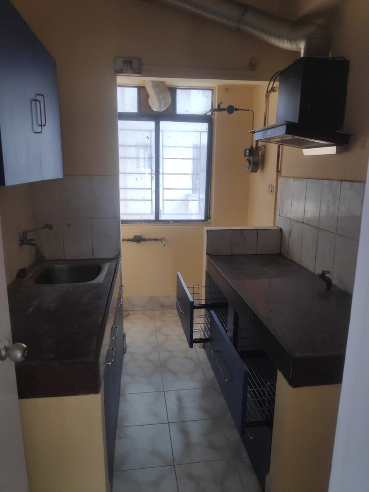 Kitchen, prince anwar shah road 6+ Bedroom 2160 Sq.Ft. Apartment In Prince Anwar Shah Road Kolkata 8709897