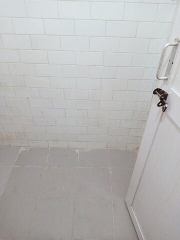 Bathroom in 1.5 BHK Apartment at Sai Apartment Noida, Sector 71 – for Rent