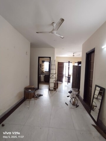 Room in 2 BHK Builder Floor at Sushant Lok 2, Sector 57 – for Rent