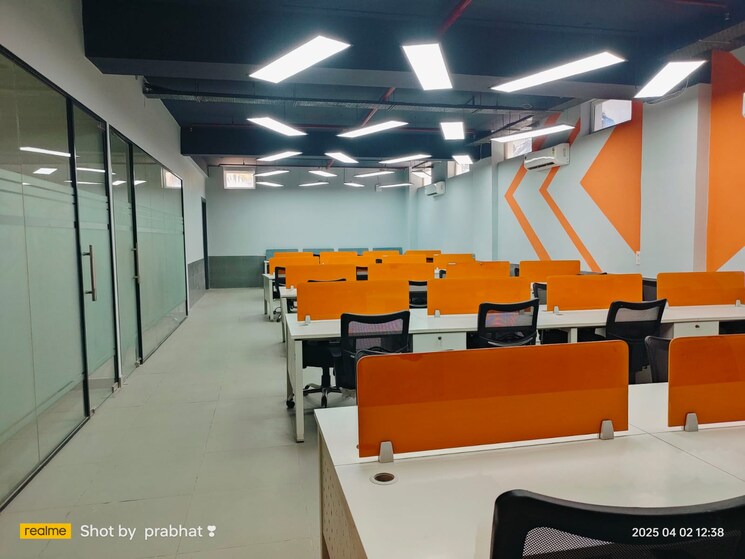 Team Area, arv-park Commercial Office Space 3500 Sq.Ft. In Sector 63 Noida 8709971