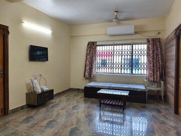 Living Room in 3 BHK Apartment at Santoshpur – for Rent