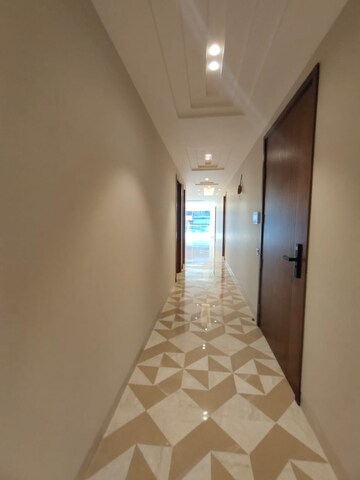 Building Lobby in 4 BHK Builder Floor at Navjeevan Vihar – for Sale