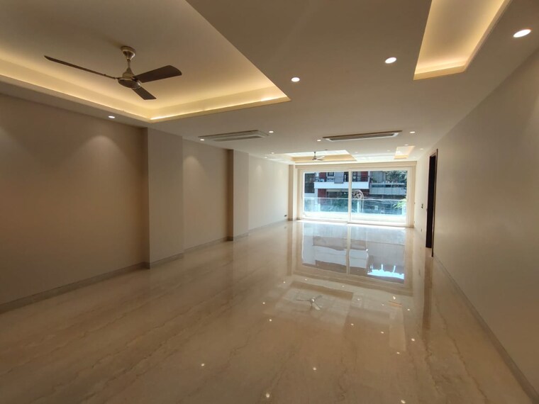 Room, navjeevan vihar 4 Bedroom 2700 Sq.Ft. Builder Floor In Navjeevan Vihar Delhi 8709976
