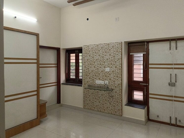 Room, banjara hills 3 Bedroom 1800 Sq.Ft. Apartment In Banjara Hills Hyderabad 8710003