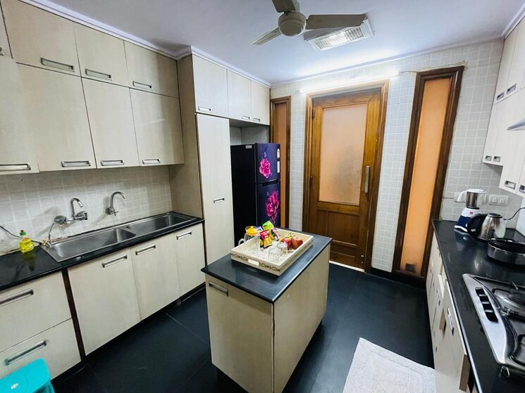 Master Bedroom, saket 4 Bedroom 2700 Sq.Ft. Builder Floor In Saket Delhi 8710048