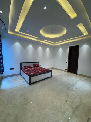 Bedroom in 5 BHK Villa at Sainik Farm – for Sale