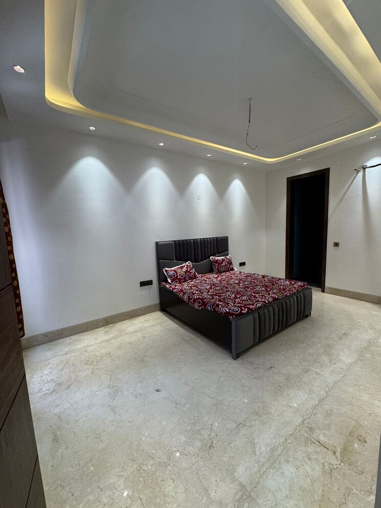Bedroom, sainik farm 5 Bedroom 550 Sq.Yd. Villa In Sainik Farm Delhi 8710051