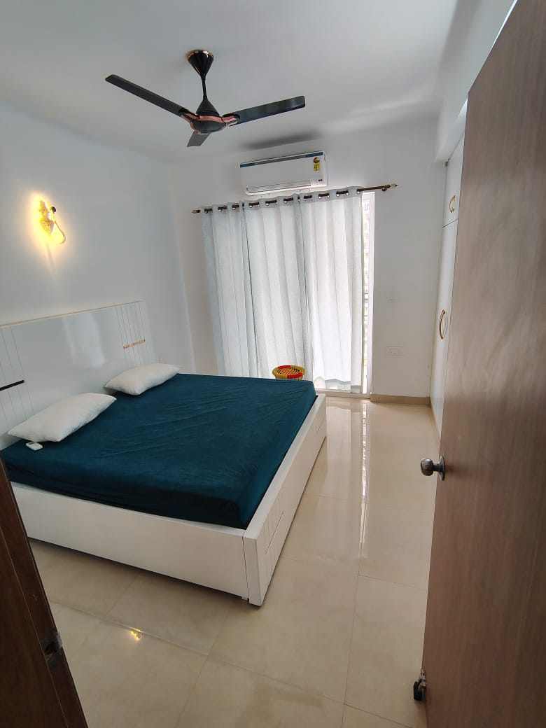 3.5 BHK + Servant Room Apartment For Rent in ATS Nobility