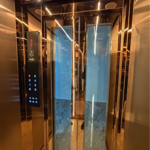 Lift in 2 BHK Apartment at Hargobind Enclave – for Sale