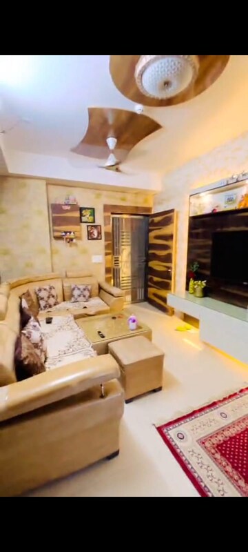 Living Room in 2.5 BHK Apartment at Panchsheel Greens II, Sector 16 Greater Noida – for Rent