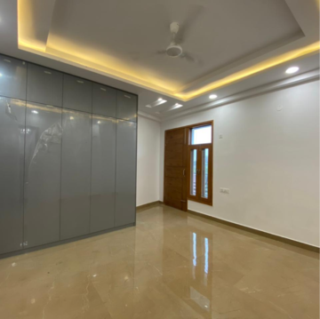 Room in 2 BHK Apartment at Hargobind Enclave – for Sale