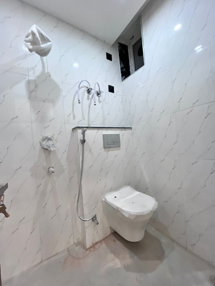 Bathroom, gls-avenue-51 3 Bedroom 928 Sq.Ft. Apartment In Sector 92 Gurgaon 8710101