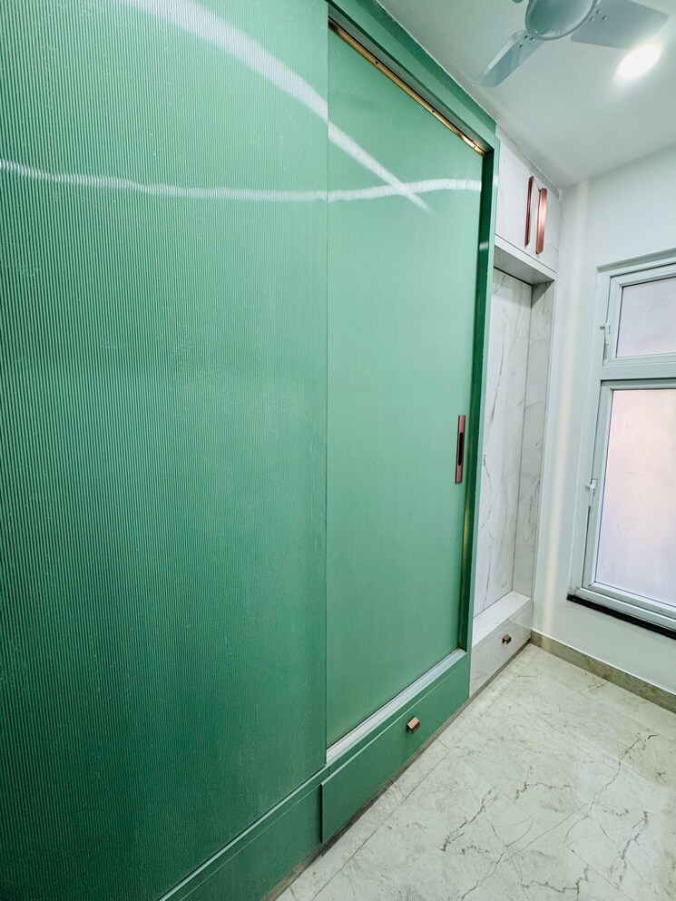 undefined, sainik farm 4 Bedroom 550 Sq.Yd. Villa In Sainik Farm Delhi 8710109