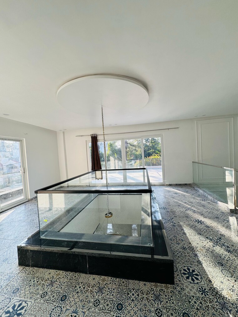 Kitchen, sainik farm 4 Bedroom 550 Sq.Yd. Villa In Sainik Farm Delhi 8710109