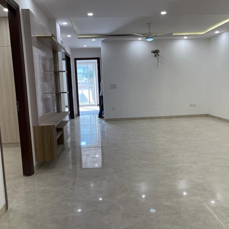 Room, hargobind enclave 2 Bedroom 820 Sq.Ft. Apartment In Hargobind Enclave Delhi 8710113