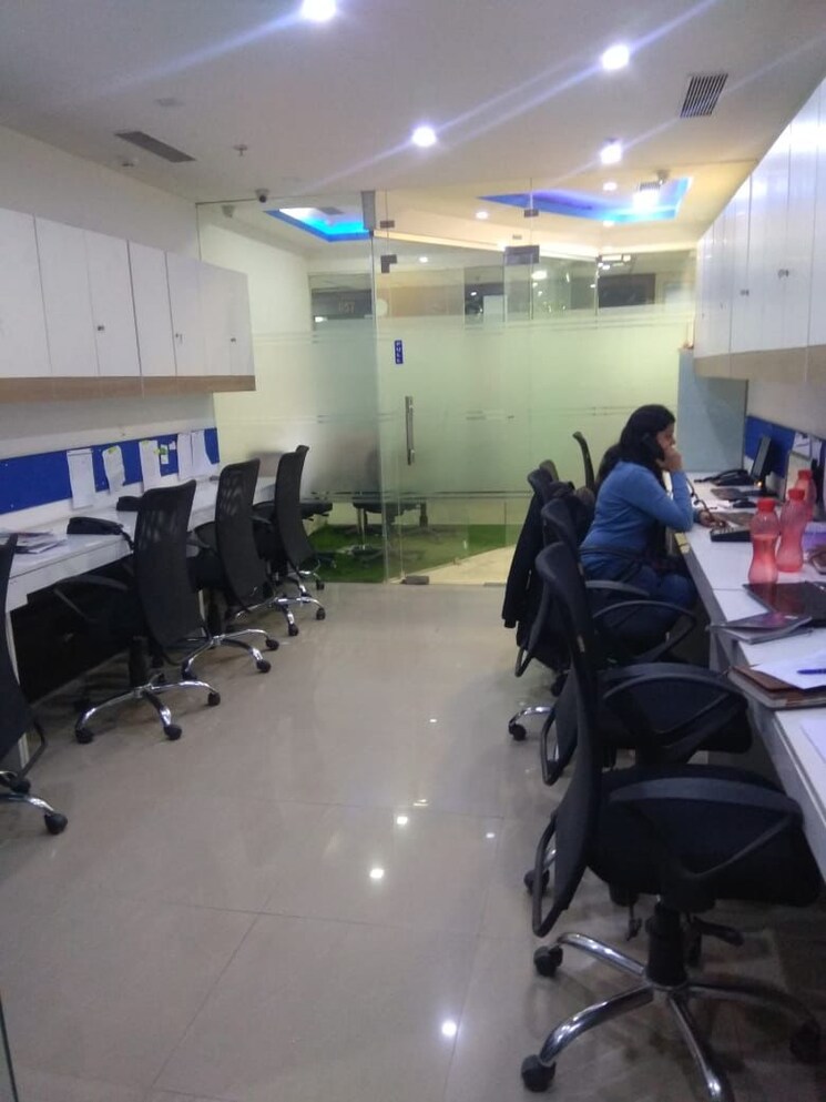  Parking, jmd-megapolis Commercial Office Space 2200 Sq.Ft. In Sector 48 Gurgaon 8710126
