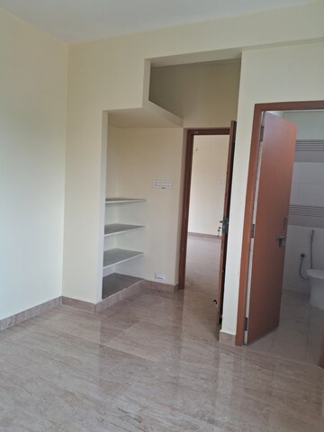 Room in 2 BHK Apartment at Porur – for Sale