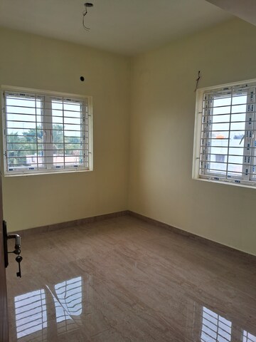 Room in 2 BHK Apartment at Porur – for Sale