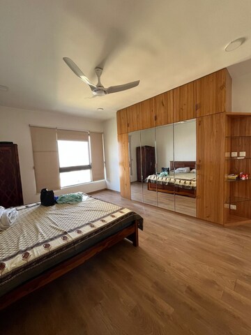 Bedroom in 4 BHK Apartment at Ambuja Utalika : The Condoville, Em Bypass – for Rent