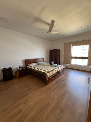 Bedroom in 4 BHK Apartment at Ambuja Utalika : The Condoville, Em Bypass – for Rent