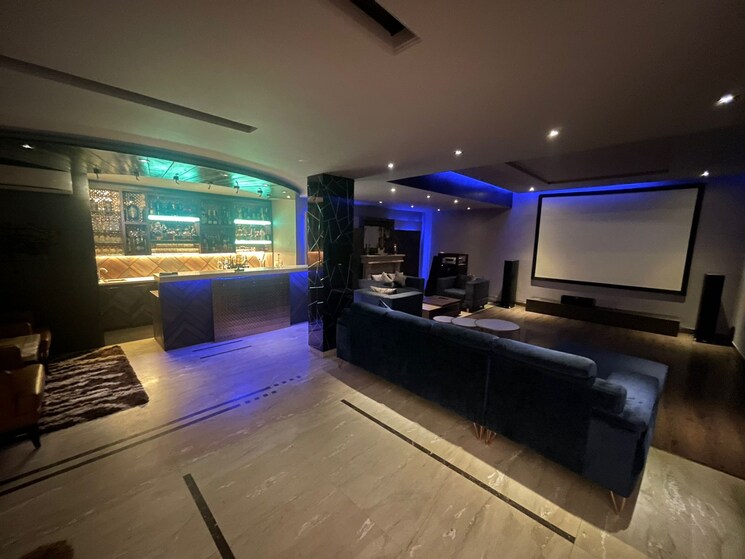  Parking, central-park-the-orchard 4 Bedroom 4150 Sq.Ft. Apartment In Sohna Sector 33 Gurgaon 8710134