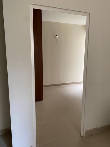 Room in 1 BHK Apartment at Adani Aangan, Sector 89a – for Rent