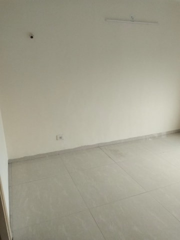 Room in 3 BHK Apartment at Clover Village, Wanowrie – for Rent