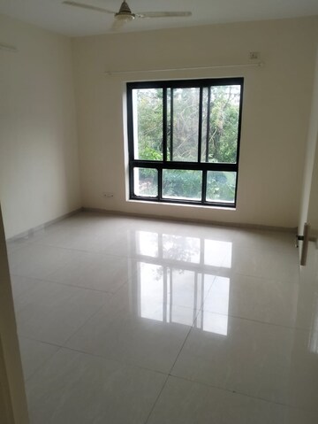 Room in 3 BHK Apartment at Clover Village, Wanowrie – for Rent